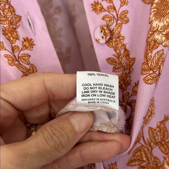 Kivari Button Front Drawstring Paisley jumpsuit - Picture 10 of 10